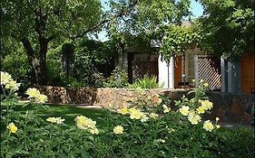 Petit Logis Inn